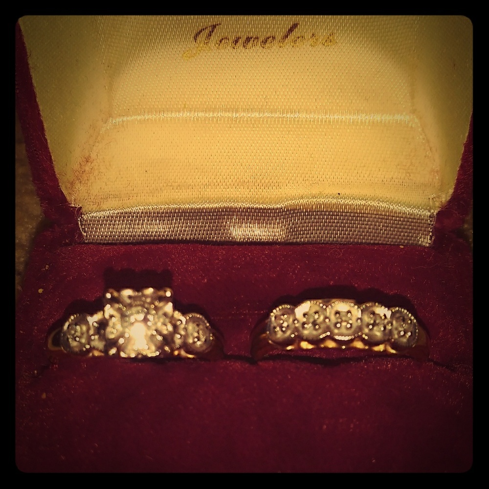 Vintage 1942 Wedding Ring Set